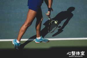 身体のねじれを起こしやすいテニス